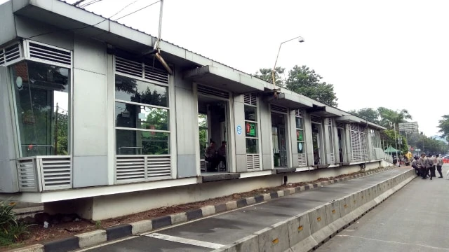 Halte TransJakarta Departemen Pertanian (Deptan) Kini Simpang Ragunan Ar-Raudhah, Akses Strategis Pasar Minggu (2)